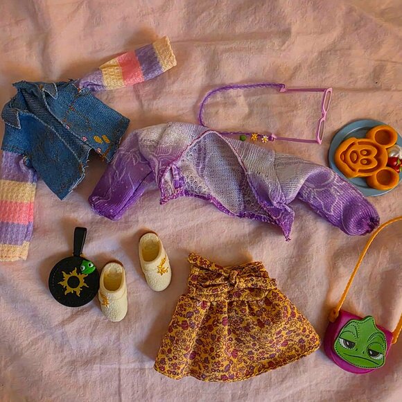 Disney Ily 4ever Rapunzel Doll Clothing Lot - Picture 1 of 1